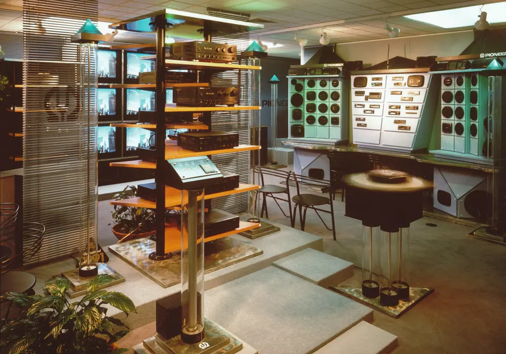 Corporate_Pioneer 2